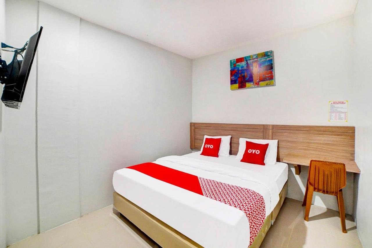Oyo 91211 Mega Comfort Guest House Medan Eksteriør bilde